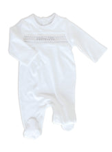 Cargar imagen en el visor de la galería, Enterito Ariel Blanco con Bordado Beige