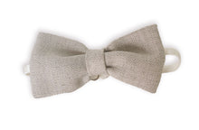 Cargar imagen en el visor de la galería, Corbatines Adrián