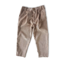 Cargar imagen en el visor de la galería, Pantalón Matías de corduroy beige